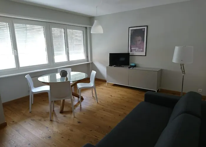 Fidanza 2 In Center Of Бриссаго